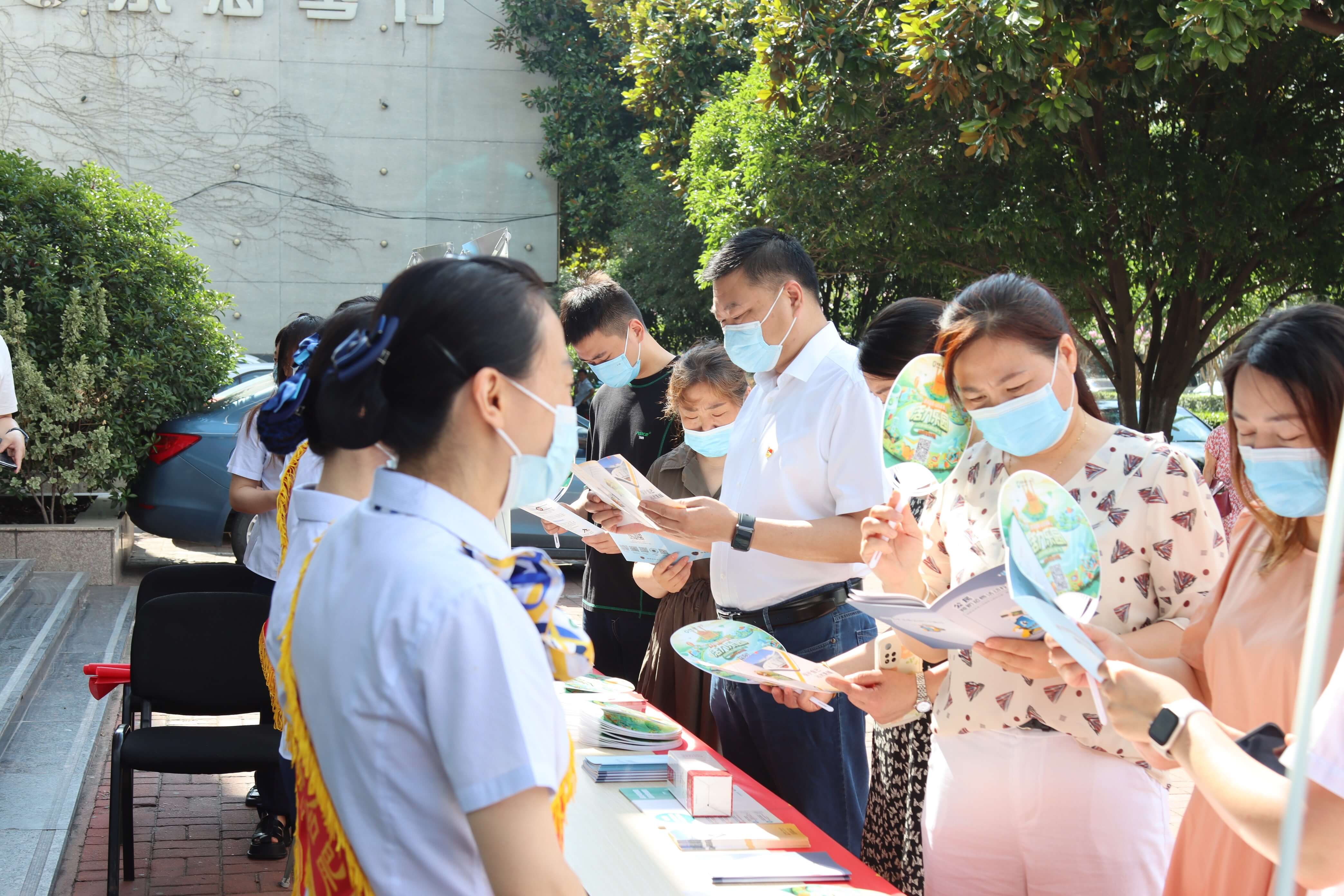 中国人寿合肥市分公司开展“7·8全国保险公众宣传日”活动