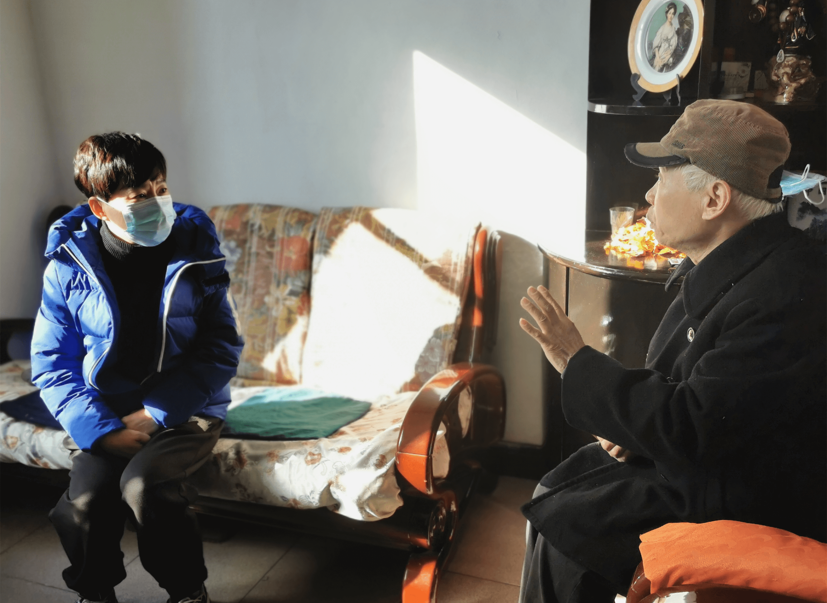 新春送暖  岁寒情深-合肥人保财险开展2023年春节走访慰问老党员活动