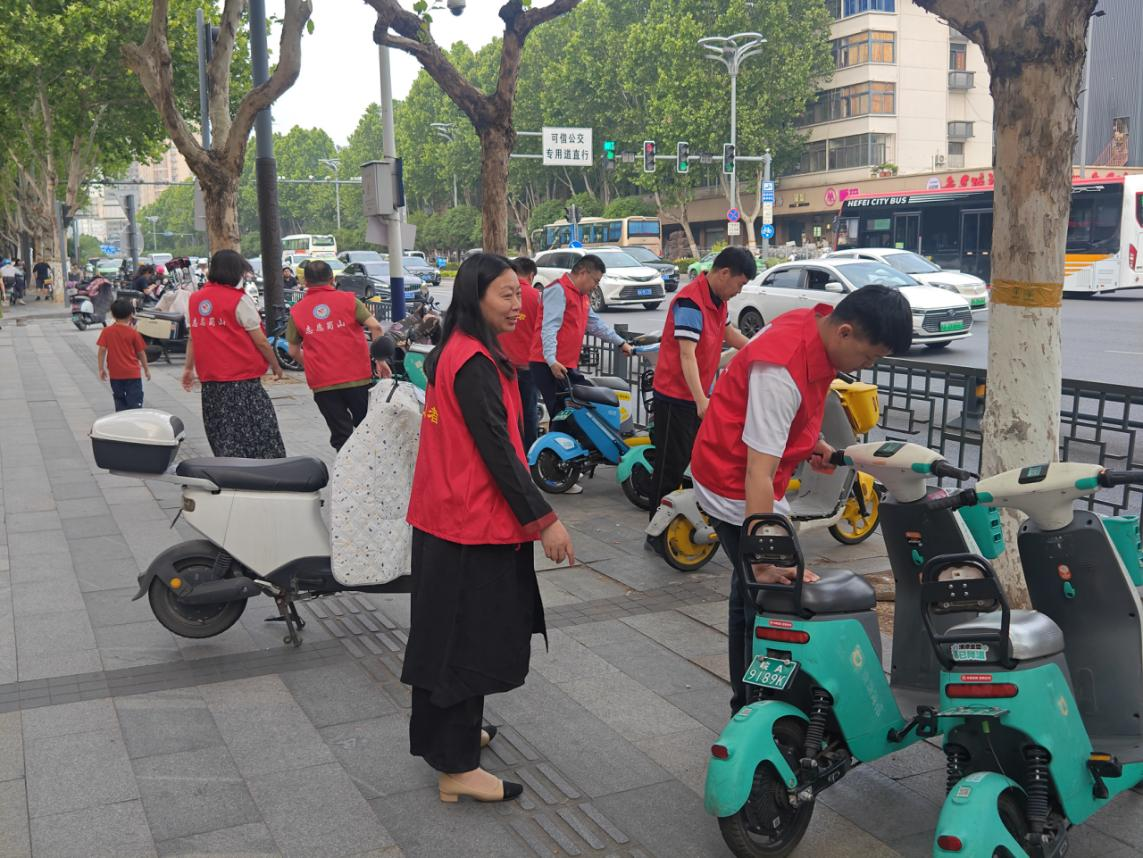 太平人寿合肥中心支公司投身文明建设，志愿服务传递暖心力量